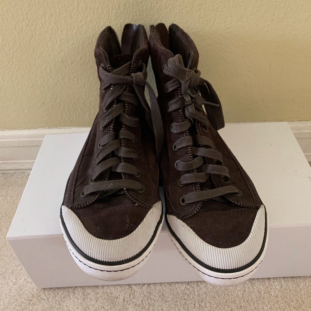 Coach Suede sneakers. Dark brown. Size 9.